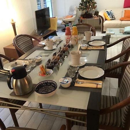 Bed and Breakfast Moulin De L'Abbesse Thouars Exterior foto