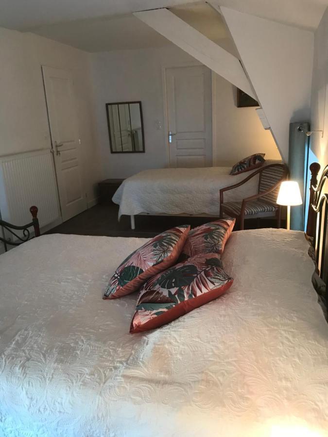 Bed and Breakfast Moulin De L'Abbesse Thouars Exterior foto