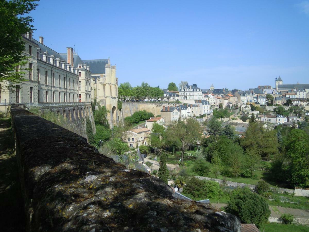 Bed and Breakfast Moulin De L'Abbesse Thouars Exterior foto